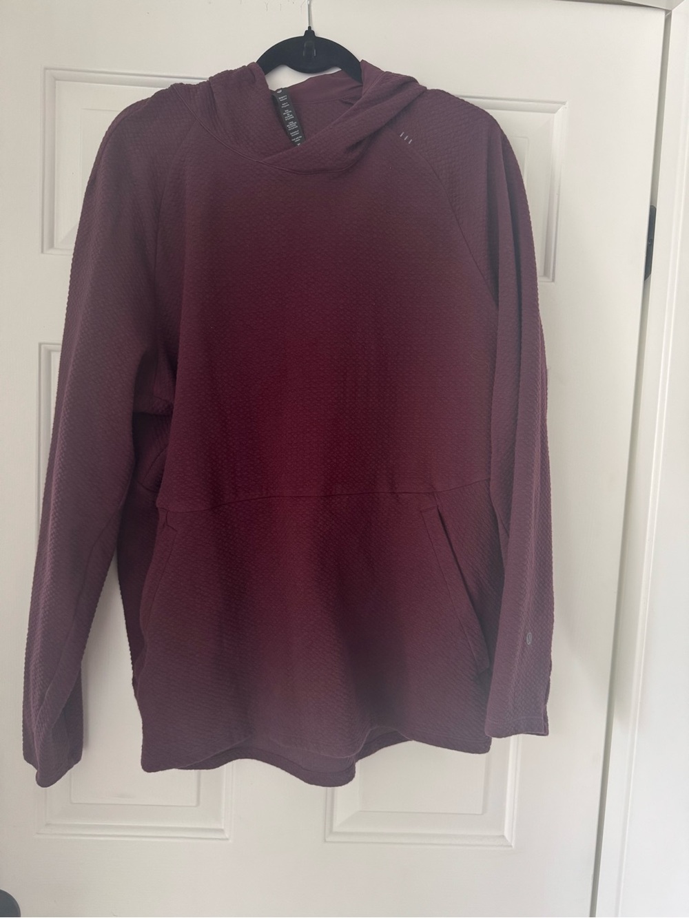 LULULEMON Men's Maroon Hooded Pullover Sweater